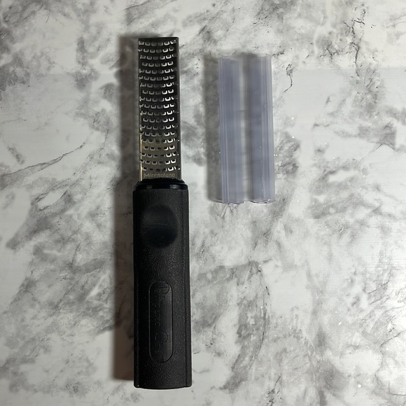 The Pampered Chef Kitchen The Pampered Chef Microplane Zester With